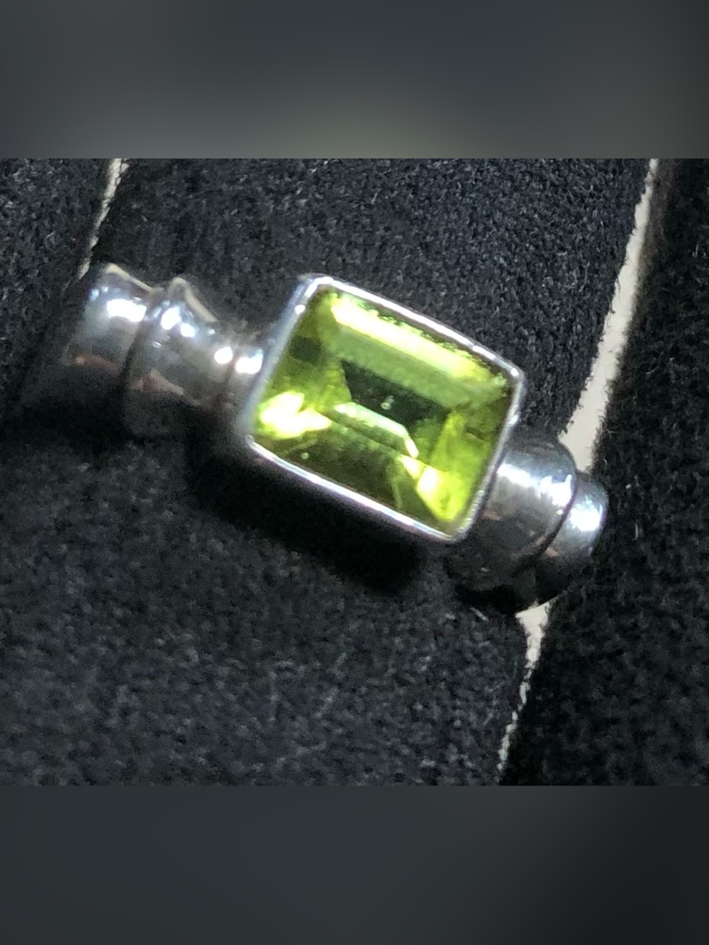 Silpada "Doting" Sterling Silver Peridot Ring Size 7